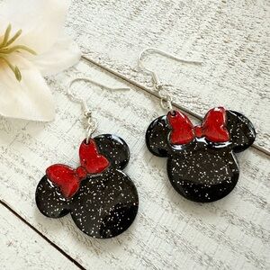 Charming Minnie Black and Red Bow Glitter Earrings